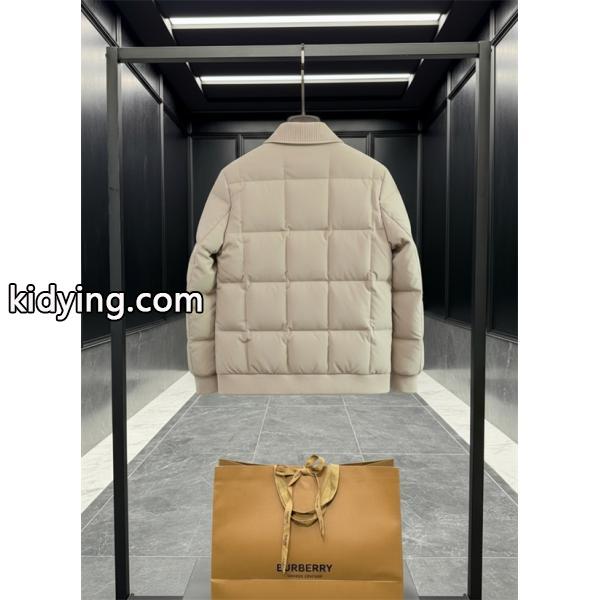 BURBERRY バーバリー 偽物 即完売予想 秋冬 防寒 ブラック/ベージュ ダウンジャケット-3