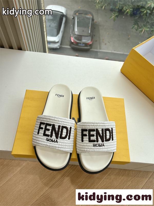 FENDI フェンディ サンダル コピー新作 春夏で話題沸騰中の限定新品  カジュアル 品質保証-3