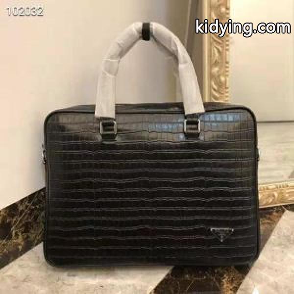 国内完売 手持ち&ショルダー掛けプラダ 圧倒的人気新着 PRADA 2018秋冬の定番新品到来!_プラダ メンズバッグ_バッグ メンズ_スーパーコピーブランド激安通販 専門店-0
