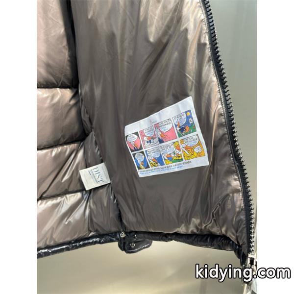 ブラックダウン レザーロゴパッチ 秋冬高級感 モンクレール スーパーコピージャケット 大人気 MONCLER-8