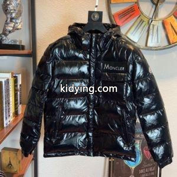 今回の秋冬に欲しいスタイル クレール ダウンジャケット MONCLER 秋冬にぴったりトレンドな着こなし_モンクレール MONCLER_ブランド コピー 激安(日本最大級)-0