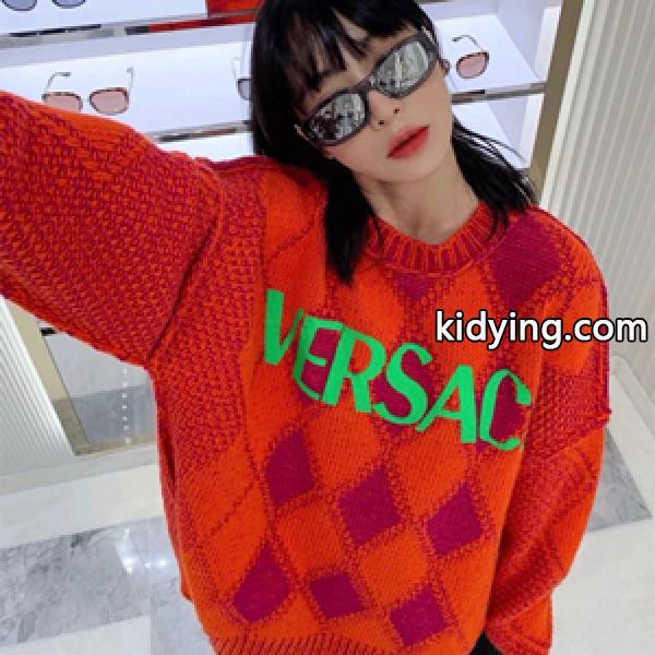 2021FW注目のVERSACE ヴェルサーチ スーパーコピー セーター 上質 現代風のファッション 男女兼用-0