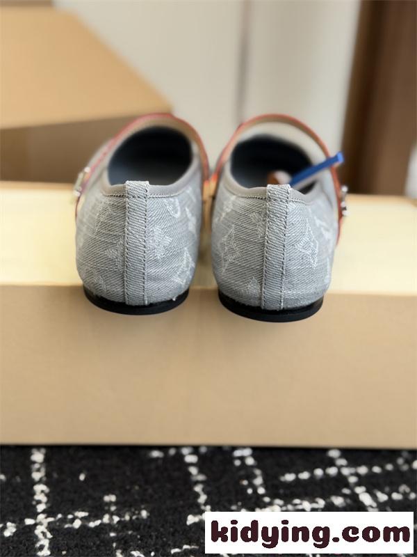 通勤上質❤LV ルイヴィトンフラットシューズコピー❤2026トレンド新作LOUIS VUITTONレディース靴-6
