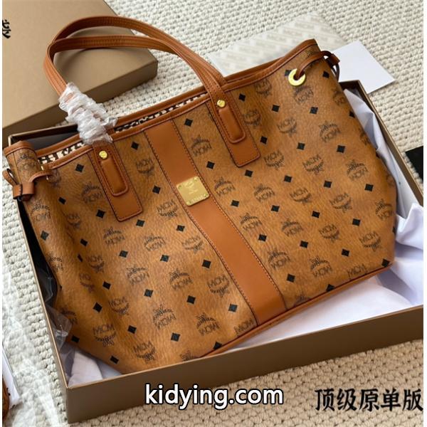 エムシーエムトートバッグショッパー　A4サイズも入るレディース_MCM_ブランド コピー 激安(日本最大級)-4