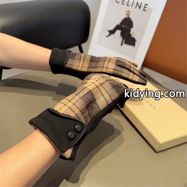 Burberry バーバリー コピー 激安 レディース 手袋 チェック ウール素材 冬 新作 保温 おしゃれデザイン-2