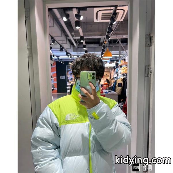 The North Face スーパーコピー 蛍光グリーン拼色ダウンジャケット カップル風 2025秋冬彩り ザノースフェイス-3