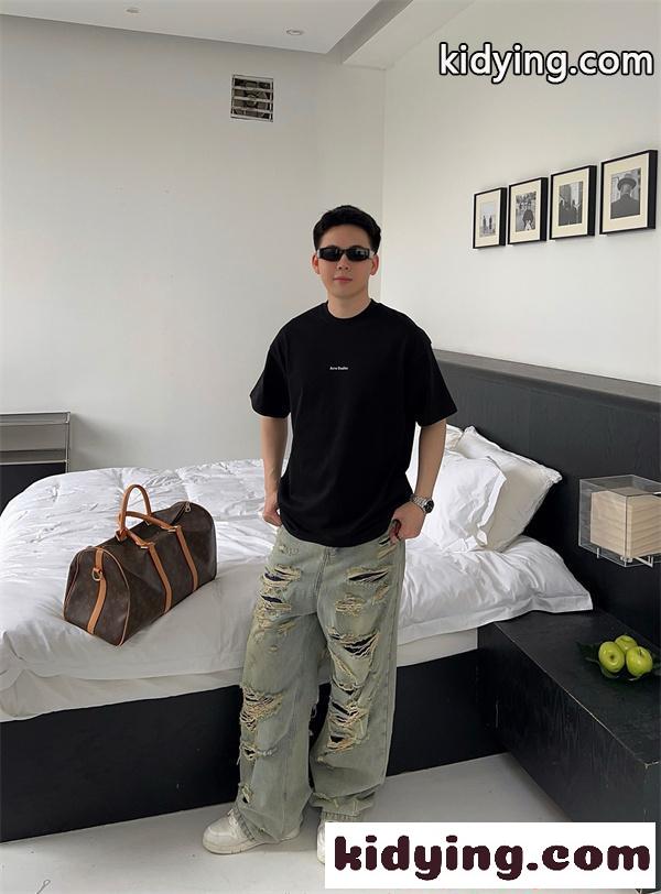 Acne ワンポイントTシャツ ブラック 半袖 シンプル モード ルー 人気 アクネストゥディオズ コピー-5