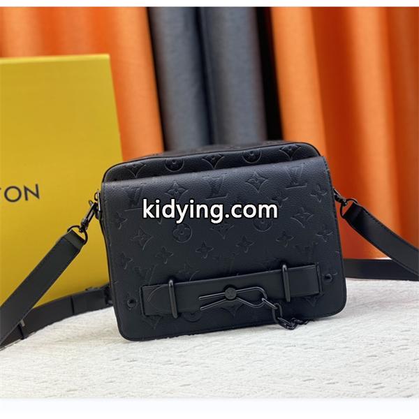 超人気 ルイ ヴィトン M45585 絶大なタイガ・アルドワーズ ピロットケース・ウラル_ルイ ヴィトン LOUIS VUITTON_ブランド コピー 激安(日本最大級)-0