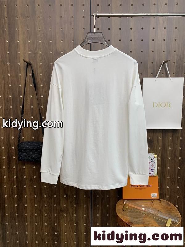 フェンディ ロングｔコピー男性用使いやすさ抜群クルーネックスタイリング ファッション-1