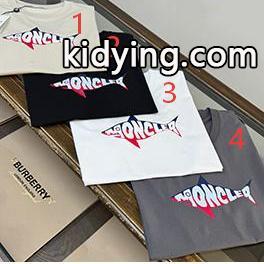 デイリーウェア ブラック ロゴTシャツ MONCLER モンクレール コピー シャークグラフィック 半袖 丸首 フロントプリント-9