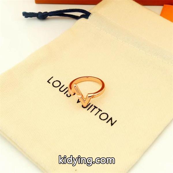 太幅デザイン 立体感豊か ルイヴィトン LOUIS VUITTON モノグラム コピー ゴールド指輪 2025秋冬-6