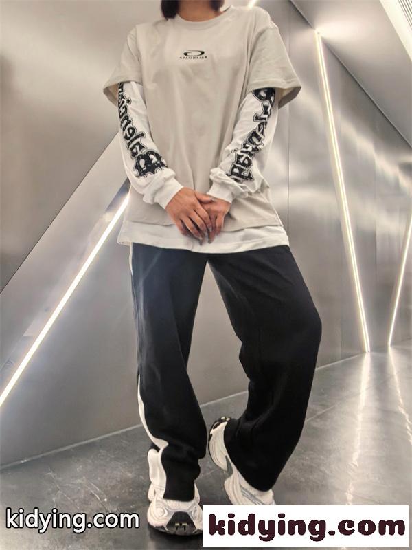 ロゴスリーブTシャツ レイヤード仕様 ルーズフィット BALENCIAGA バレンシアガ コピー Tシャツ デイリー対応 ストリート人気-8