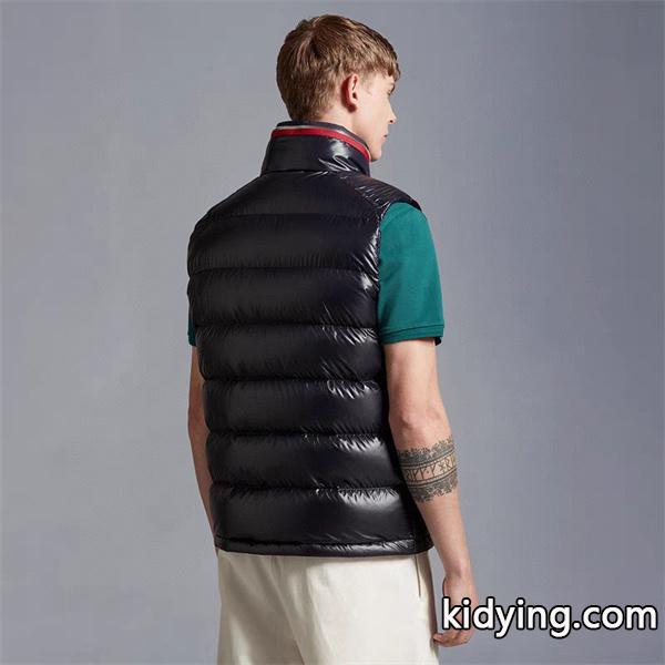 軽量 ブラック MONCLER モンクレール コピー ダウンベスト レイヤード向き 実用派-3