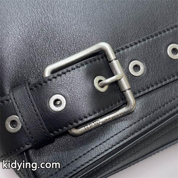 LOEWE スーパーコピー パズルバッグ ブラック レザー ベルトデザイン 高品質 期間限定 ロエベ-1