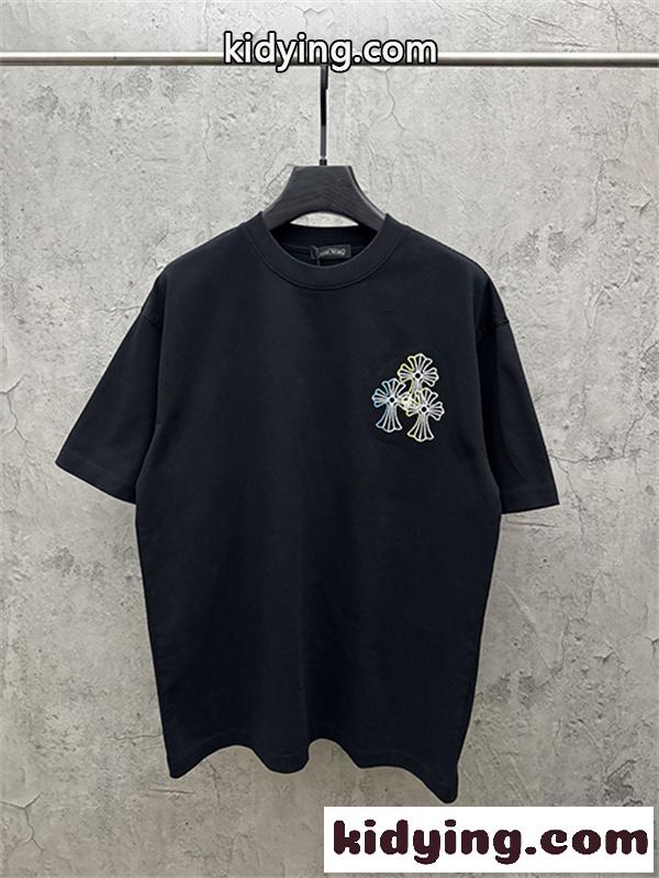 ブラック 半袖Tシャツ Chrome Hearts クロムハーツ コピー マルチカラークロス刺繍風 胸元ワンポイント クルーネック ゆったりシルエット-1