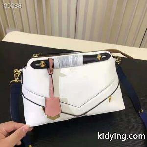 SALENo1完売人気 ショルダーバッグ 【セレブ同款】 フェンディ2018セール秋冬人気品 FENDI 3色可選_フェンディ FENDI_ブランド コピー 激安(日本最大級)-2