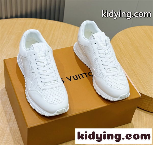 今季気になる! 2026新品セール ルイ ヴィトン LOUIS VUITTON ランニングシューズコピー 激安(日本最大級)-0