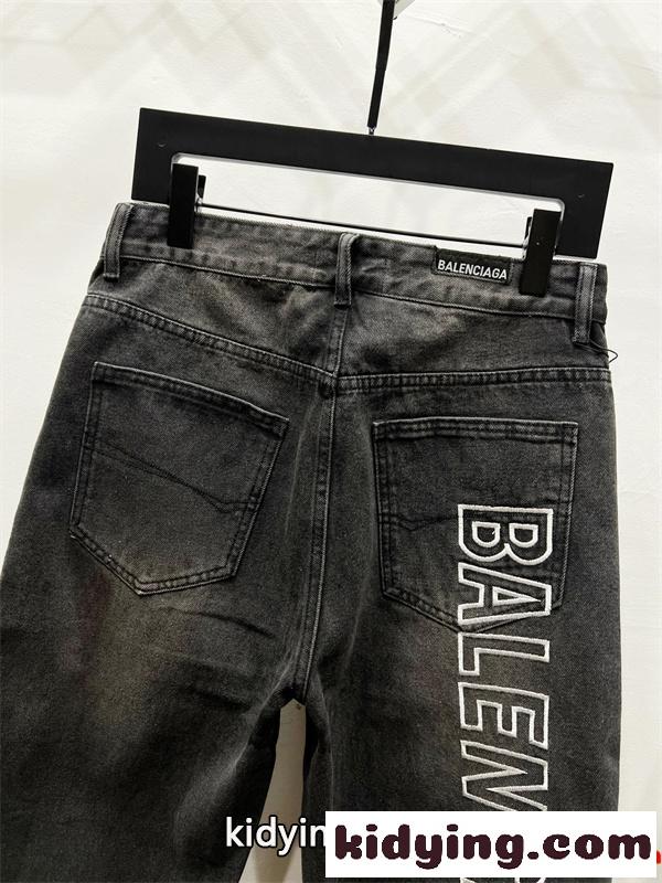 高耐久 ストリート感 王道進化 BALENCIAGA バレンシアガ コピー デニムパンツ-6