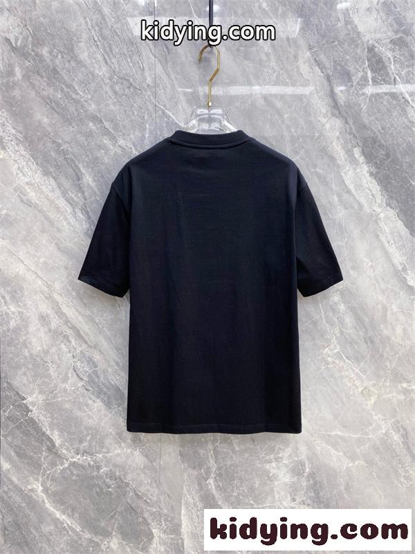 2026新作 レタリングロゴ グローブモチーフ フロント映え 都会的セレクト MONCLER モンクレール コピー 半袖Tシャツ-2
