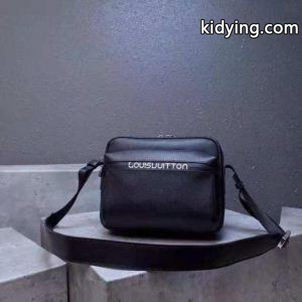 ルイ ヴィトン ファッションな一品 LOUIS VUITTON 気に入った商品 ショルダーバッグ 激安通販_ルイ ヴィトン LOUIS VUITTON_ブランド コピー 激安(日本最大級)-0