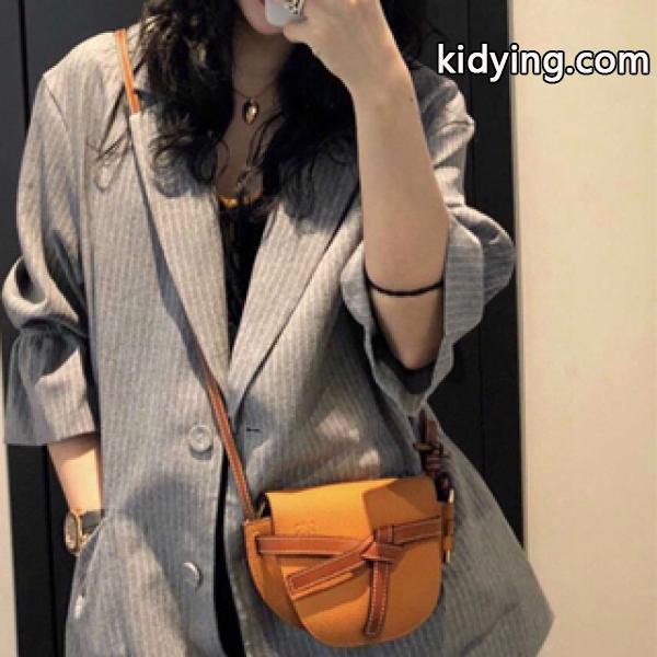 LOEWE おしゃれで機能性の高いロエベ コピー バッグ Mini Gate エレガンスな美しい カジュアル-0
