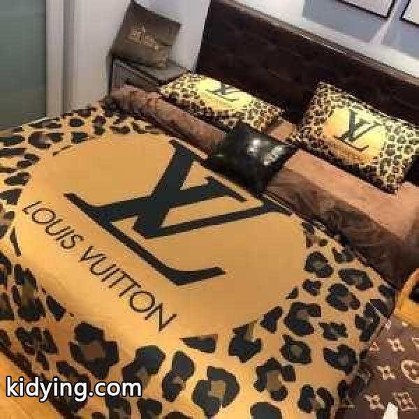 2019秋冬におすすめ着こなし ルイ ヴィトン LOUIS VUITTON 寝具4点セット秋冬にぴったりトレンドな着こなし_ルイ ヴィトン LOUIS VUITTON_ブランド コピー 激安(日本最大級)-0