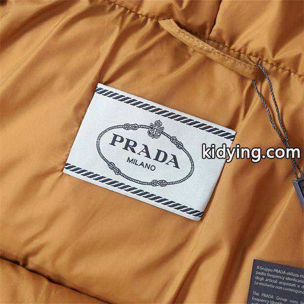 2WAYフードダウンジャケット 冬映え ブラック 軽量スタイル PRADA プラダ コピー-2