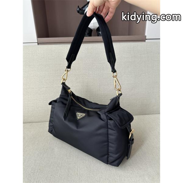 大容量❤Prada Explore プラダショルダーバッグ スーパーコピー26SS トレンド最新アイテム-2