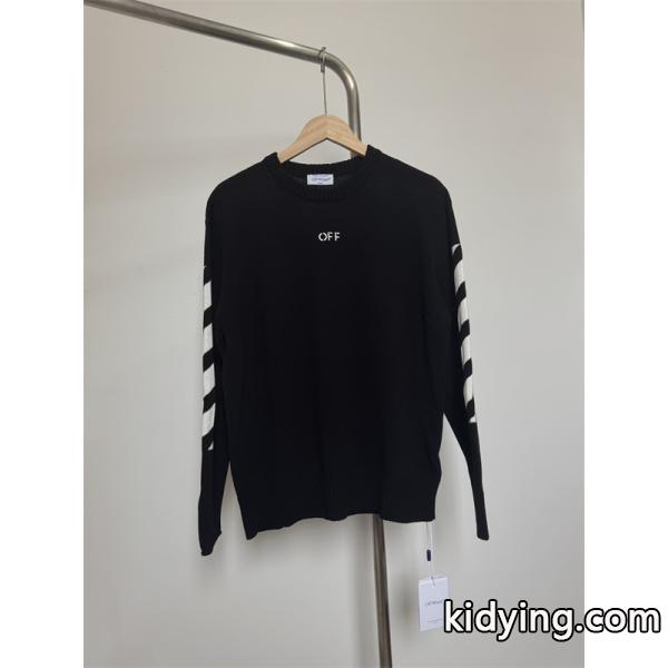 高級感 大人カジュアル グレー × ホワイトセーター Off-White コピー 2025秋冬注目スタイル オフホワイト-1
