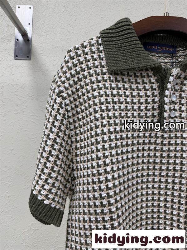 カーキ ニットポロシャツ Louis Vuitton モノグラム編み柄 ルイヴィトン スーパーコピー リブ襟 半袖 ボタン付きデザイン-3