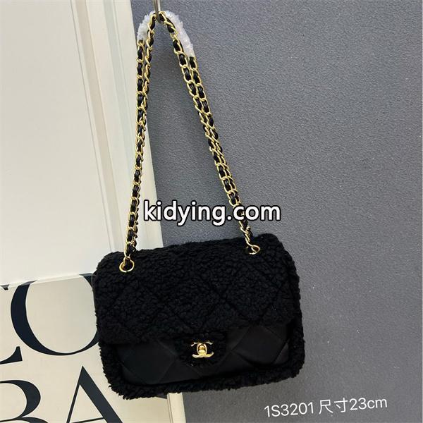 ブラックラムファー CHANEL 菱格ロゴ シャネル ショルダーバッグ スーパーコピー 1S3201 レディース エレガント-0