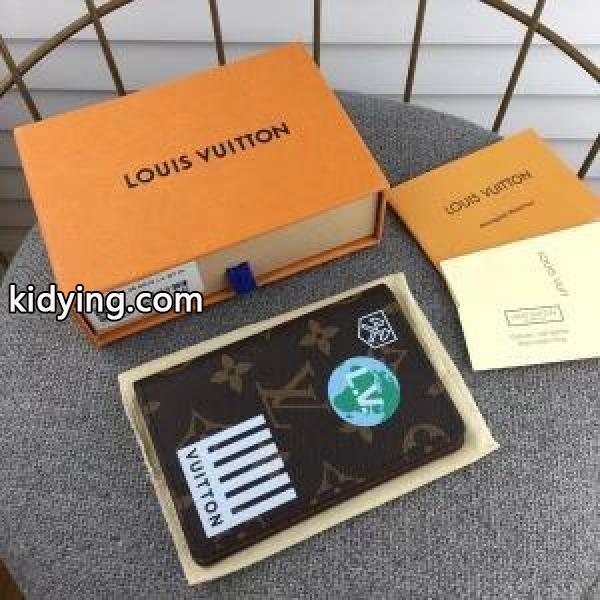 ルイ ヴィトン louis vuitton メンズ 二つ折り財布 最新のブームになったコレクション コピー 品質保証 激安 M67818-1