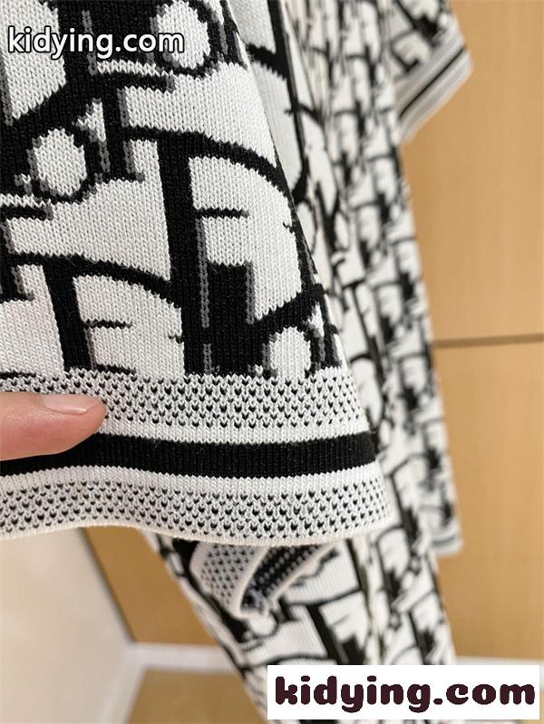 DIOR ディオール コピー 人気集中 ホワイト ブラック トレンドスタイル 半袖Tシャツ-5