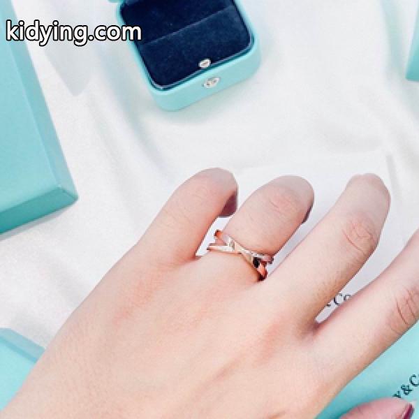 当店人気品 Tiffany & Co ティファニーリング偽物 ローズゴールド ダイヤモンド 幅広い年代で使える 適度な存在感-0