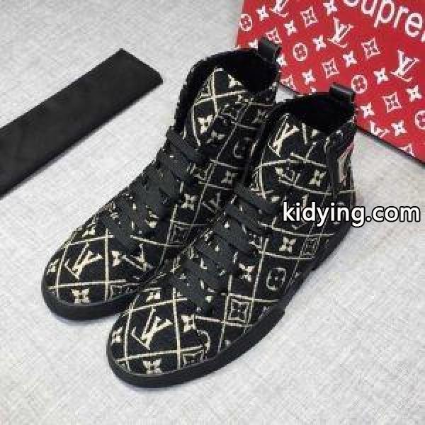 大人ぽっく魅せる ハイトップシューズ 超目玉 大特価 LOUIS VUITTON 着痩せ効果_ルイ ヴィトン LOUIS VUITTON_ブランド コピー 激安(日本最大級)-0