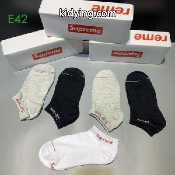 靴下 2019秋のファッショントレンドはこれ シュプリーム 暖かみを感じるコーデになる SUPREME 今季トレンド新作はこれ_シュプリーム SUPREME_ブランド コピー 激安(日本最大級)-0