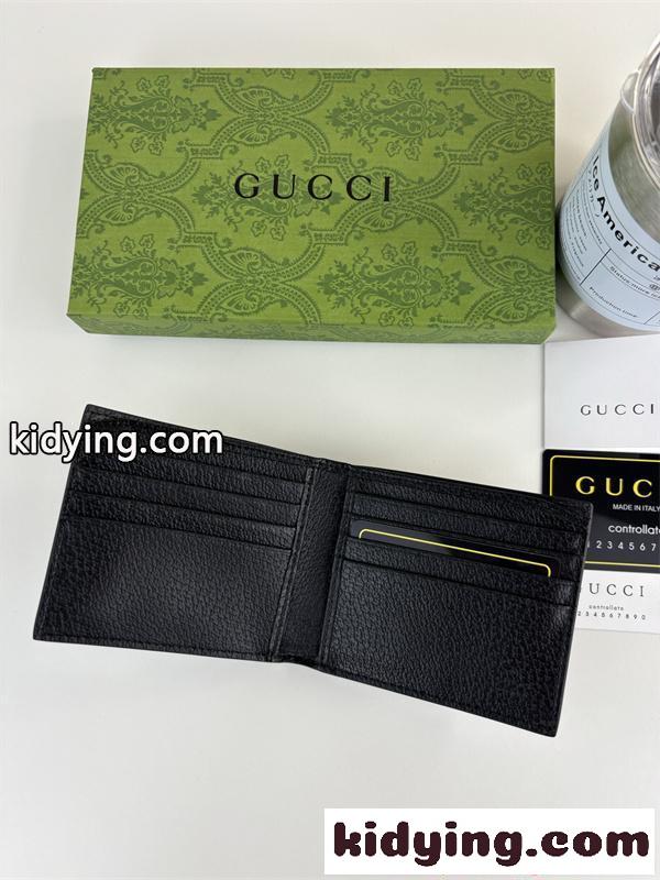 GUCCI グッチ スーパーコピー 話題沸騰 洗練モノグラム 二つ折り財布 メンズ コンパクト-3