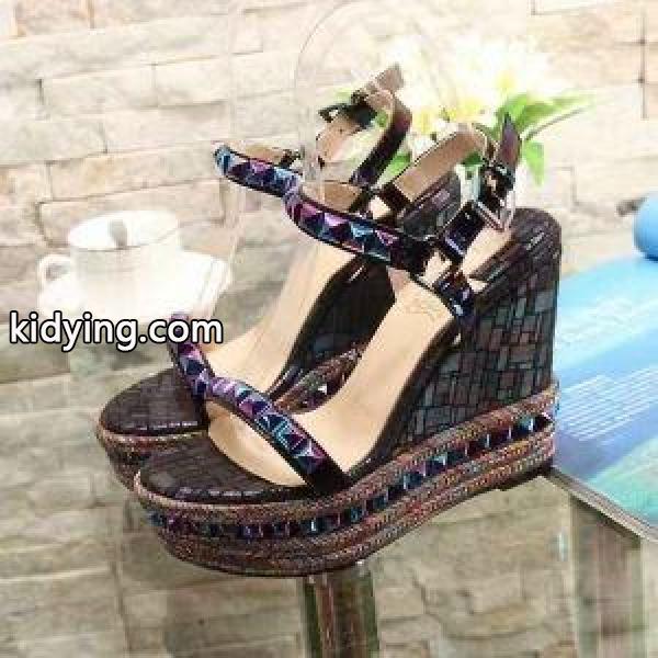 クリスチャン ルブタン サンダル コピー 2019で一番オススメな人気の限定新作 Christian Louboutin 通勤通学 品質保証-0
