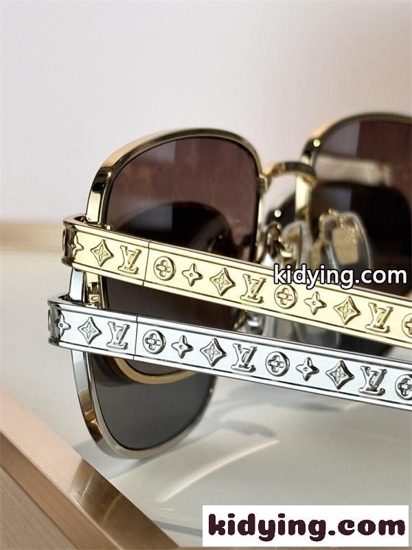 ルイ ヴィトンサングラス スーパーコピー LOUIS VUITTON 2026SSトレンド 激安MODEL:Z2931U SIZE:54口20-145-7