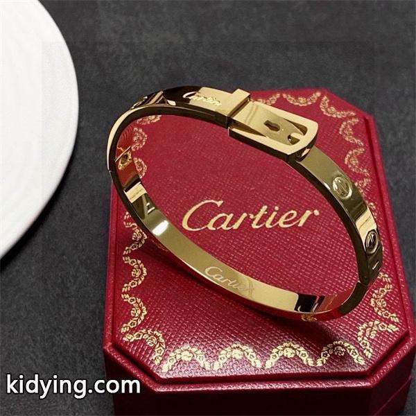 話題 ミニマル構造 都会的印象 Cartier カルティエ コピー ブレスレット 新作-5
