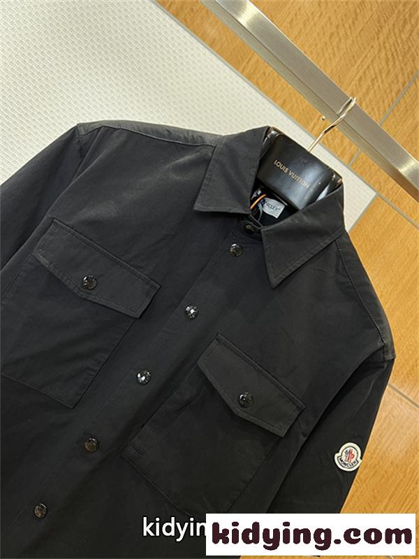半袖シャツ MONCLER モンクレール コピー 胸ポケット付き フロントボタン 袖ワッペン 襟付き カジュアルトップス-7