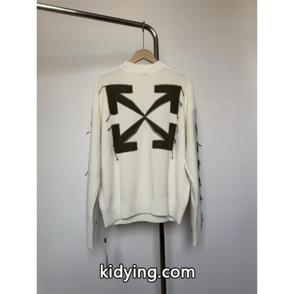 カジュアルコーデ ブラック × ベージュ セーター Off-White コピー 2025秋冬新作 限定生産 オフホワイト-5