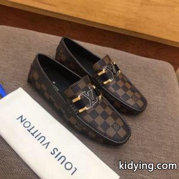 夏の注目2019ブランド新作 人気の高さ激安通販 LOUIS VUITTON ルイ ヴィトン カジュアルシューズ 2色可選_ルイ ヴィトン LOUIS VUITTON_ブランド コピー 激安(日本最大級)-0