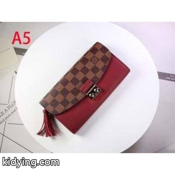 ルイ ヴィトン 一気にトレンド感が出す LOUIS VUITTON 遊び心たっぷり秋冬コーデ 財布/ウォレット 多色可選 秋冬コーデに合わせやすい_ルイ ヴィトン LOUIS VUITTON_ブランド コピー 激安(日本最大級)-4