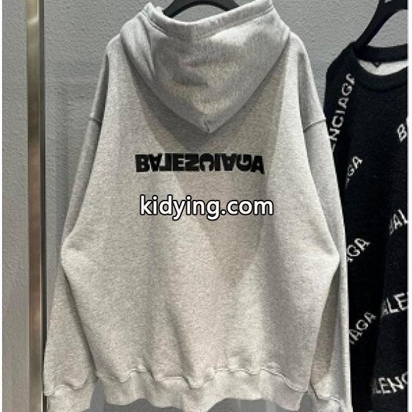 BALENCIAGA パーカー コピー ワイドなサイズ感がどこかトレンド性のある雰囲気に バレンシアガ-0