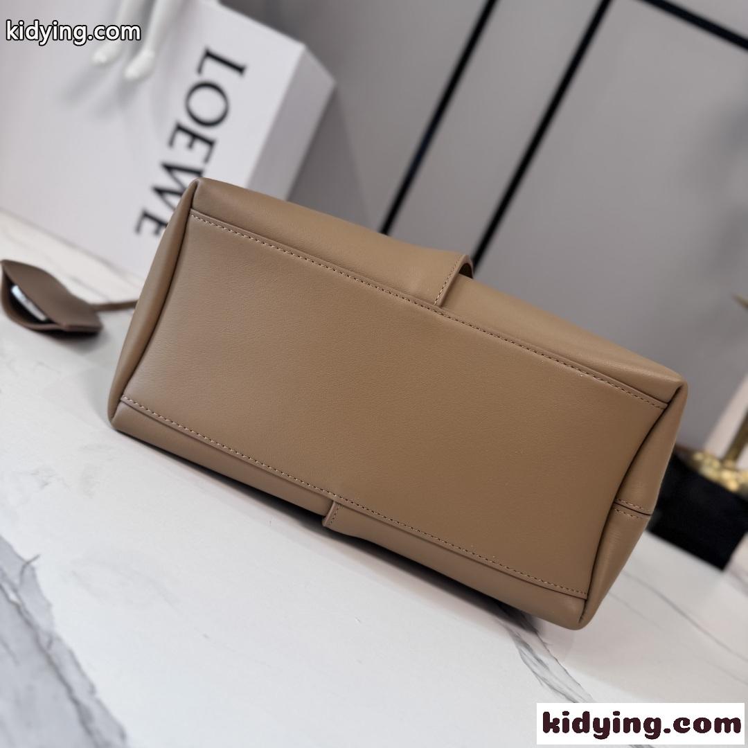 オシャレ人気☆26SS最新大容量LOEWE Bilbaoロエベショルダーバッグコピー-3