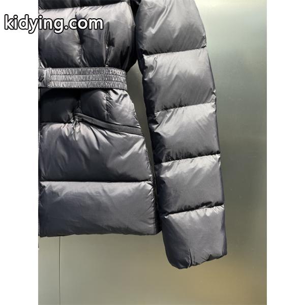 新作注目 ファー付き ダウンジャケット 女性的 上品 MONCLER モンクレール コピー-4