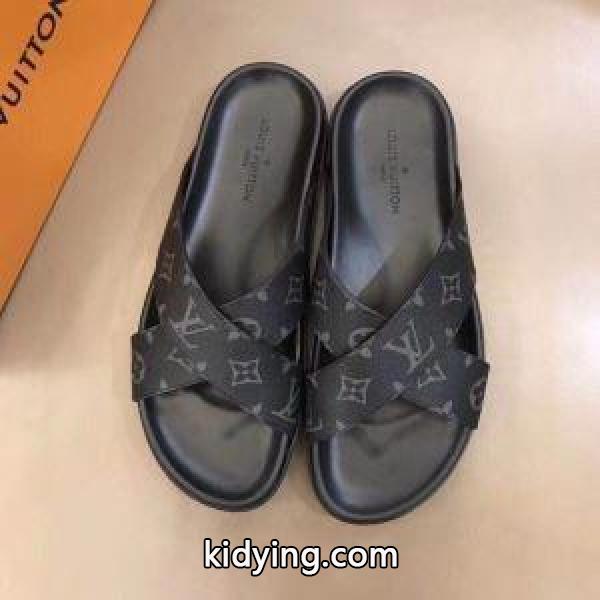 これからの季節、大活躍 サンダル シーズンの流行にチェック ルイ ヴィトン LOUIS VUITTON 2019春夏オシャレに注目_ルイ ヴィトン LOUIS VUITTON_ブランド コピー 激安(日本最大級)-0