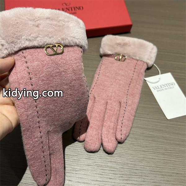 ブラック ファーカフス V ロゴ 手袋 ヴァレンティーノ Valentino コピー 秋冬 温か 上品 トレンド-7