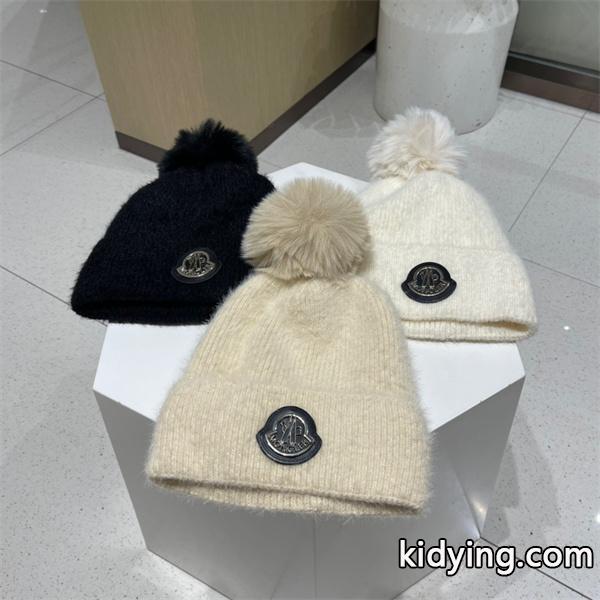 秋冬膨大な支持を得るMoncler、モンクレール スーパーコピーの防寒ポンポン付きのセーターニット帽子/キャップ_モンクレール MONCLER_ブランド コピー 激安(日本最大級)-0